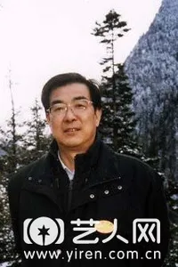 卢中南头像