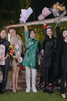 这档白玉兰提名综艺凭什么敢“反套路”？｜对话《一路繁花》总导演封面图