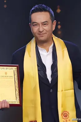 《主角》开播后，央视一套发了一条动态锐评张嘉益，只字不提演技却一针见血封面图