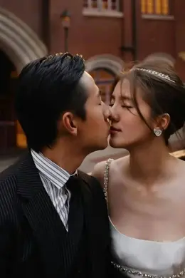 TVB女星直播自曝被老公「呃」足5年？罕爆嫁入豪门前秘密恋情封面图