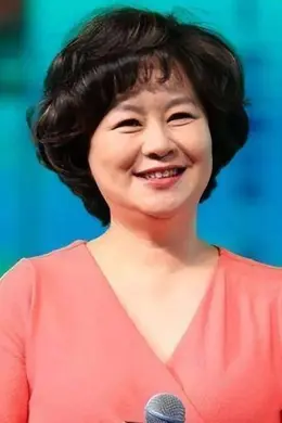 60岁鞠萍姐姐6月1日将正式退休，担任少儿节目主持人42年，带走了一代人的电视童年记忆《七巧板》封面图