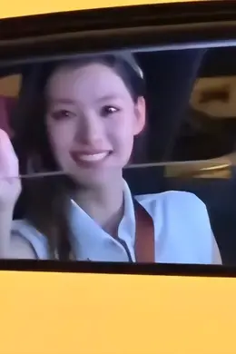 张艺上被曝《乘风2026》淘汰后，直接乘车离开录制现场封面图
