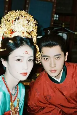 蒙淇淇开撕白鹿，莫离编剧团队打假蒙淇淇，于正说压根没参与剧本封面图