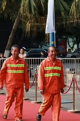 纪录电影《劳途归巢》重庆江津露天特别放映圆满落幕封面图