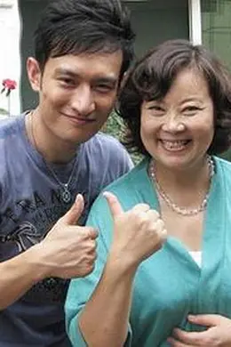 闪亮的青春封面图